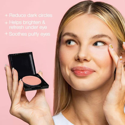 Siste dag – spesialpris! 💐 Kjøp 2, få 1 gratis 🎁 Lysende øyekrem – korrigerer skygger og glatter ut fine linjer