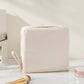 💄 50% RABATT! Elegant Håndveske med Rom – 5 Farger & Flekkmotstandig PU! ✨ Hold Sminken Organisert – Perfekt for Reise & Hverdag. 🎀 Hengbar Design – Kjøp 3 for 10% Ekstra Rabatt! 🛍️