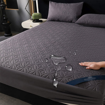 🛏️ 50% RABATT! Vattert Vanntett Madrassbeskytter – Beskytter Mot Søl & Flekker! ✨ Myk & Pustende – Perfekt for En God Natts Søvn. 🔒 Dyb Lomme – Sitter Godt På Plass. Kjøp 3 for 10% Ekstra Rabatt! 🏠