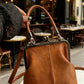 💋 Kyss-lås skulderveske for kvinner med topphåndtak – vintage messinglås og strukturert form – avtagbar stropp, perfekt til hverdagsbruk og middagsdater 👜 ✨