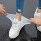 🌧️👟 Hold skoene tørre! Vannavstøtende regnbeskytter – lett å brette sammen og ta med overalt 🎒✨