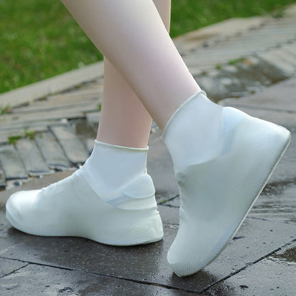 🌧️👟 Hold skoene tørre! Vannavstøtende regnbeskytter – lett å brette sammen og ta med overalt 🎒✨