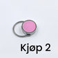 💄 2-i-1 Unisex Ring med Skjult Rom – Oppbevar Piller eller Lipgloss Diskret & Stilig! ✨ Rustfritt Stål & Elegant Akrylinnlegg – Perfekt for Hverdag, Reiser & Nødsituasjoner.